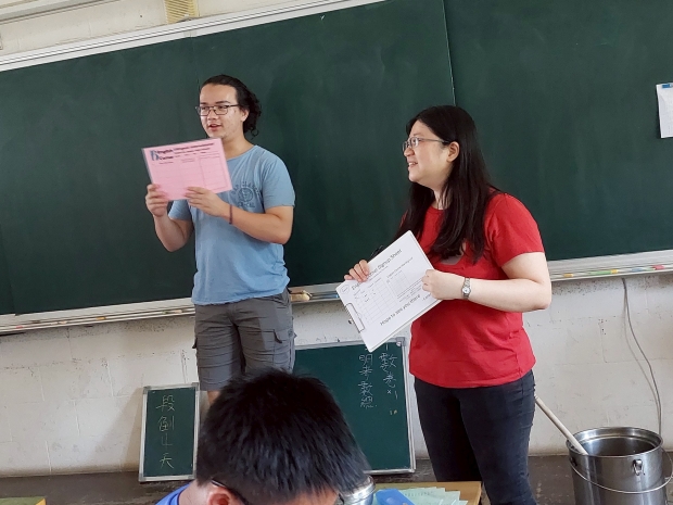 LINE_ALBUM_English Corner_250628_11.jpg