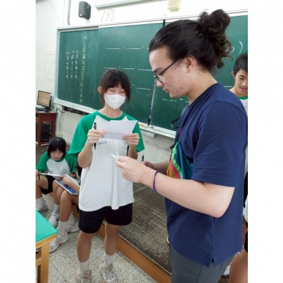 English Class with 703-3.jpg