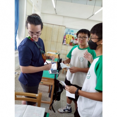 English Class with 703-1.jpg