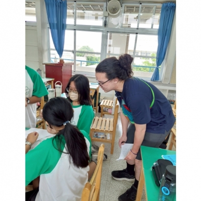 English Class with 703-2.jpg