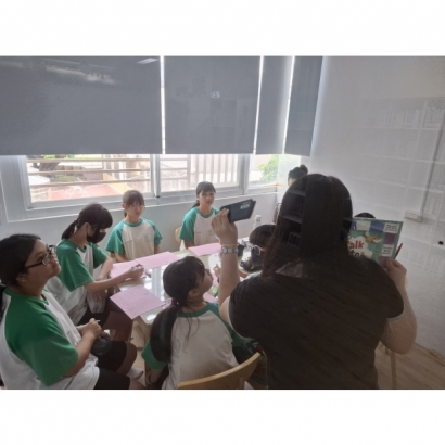 English Corner with Class Groups English Corner with Class Groups